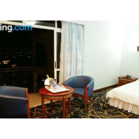 City Royal Resort Hotel Kyambogo  Экстерьер фото