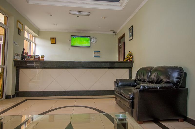 City Royal Resort Hotel Kyambogo  Экстерьер фото