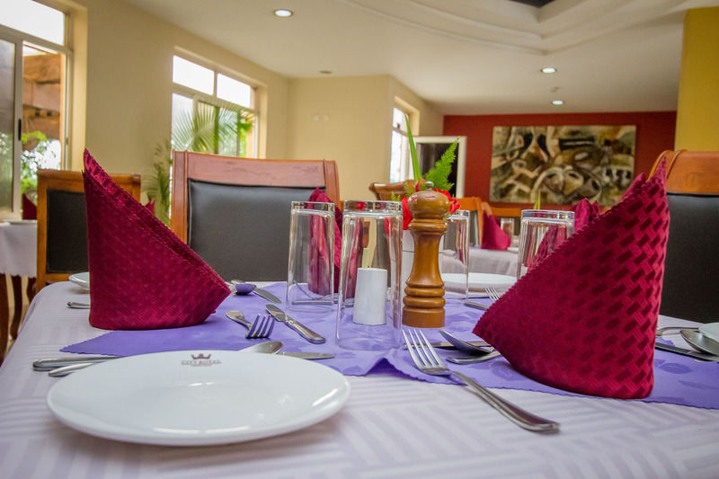 City Royal Resort Hotel Kyambogo  Экстерьер фото
