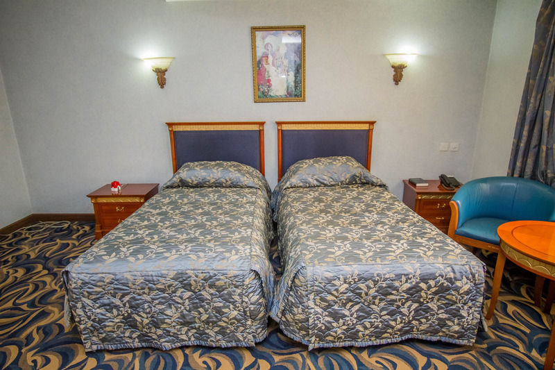 City Royal Resort Hotel Kyambogo  Экстерьер фото